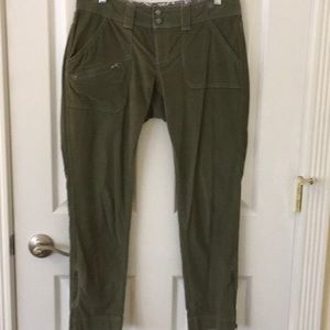 Athleta soft corduroy cropped pant